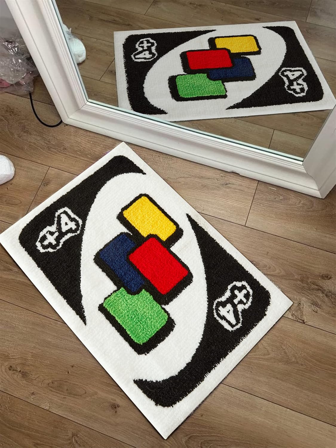 Estmy UNO Card Rug, Black
